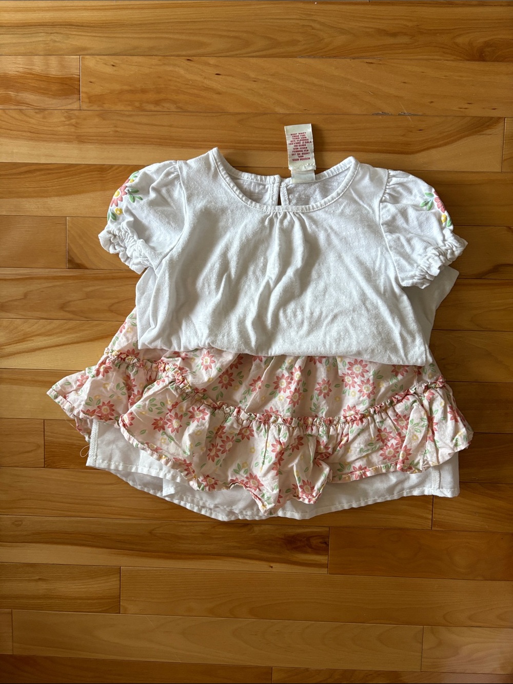 White and Pink Floral Girls' Matching Set - Puff Sleeve Top with Ruffle Skirt